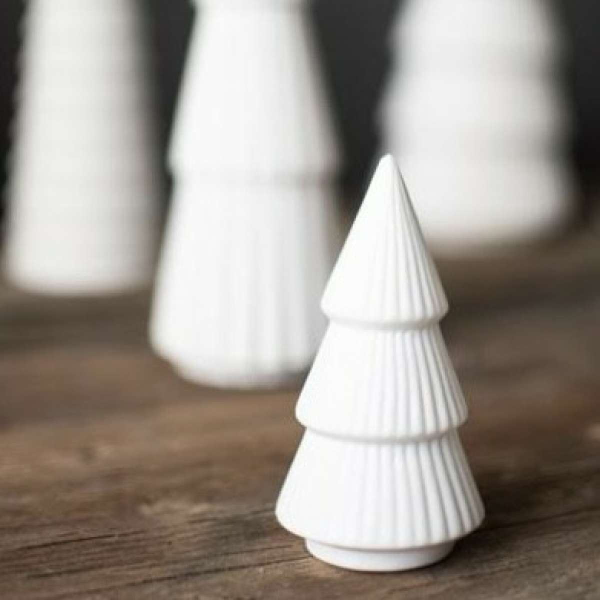 Immagine del prodotto Albero di Natale Gransund in Ceramica opaca Bianca (4 misure) | Storefactory