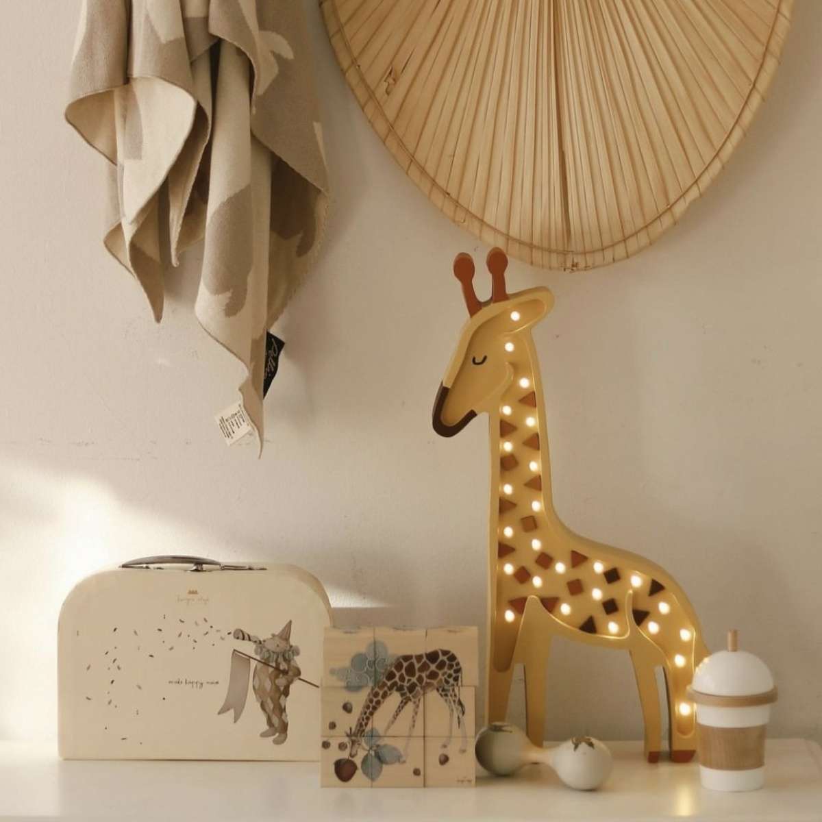 Immagine del prodotto Lampada in Legno Giraffa African Yellow | Little Lights