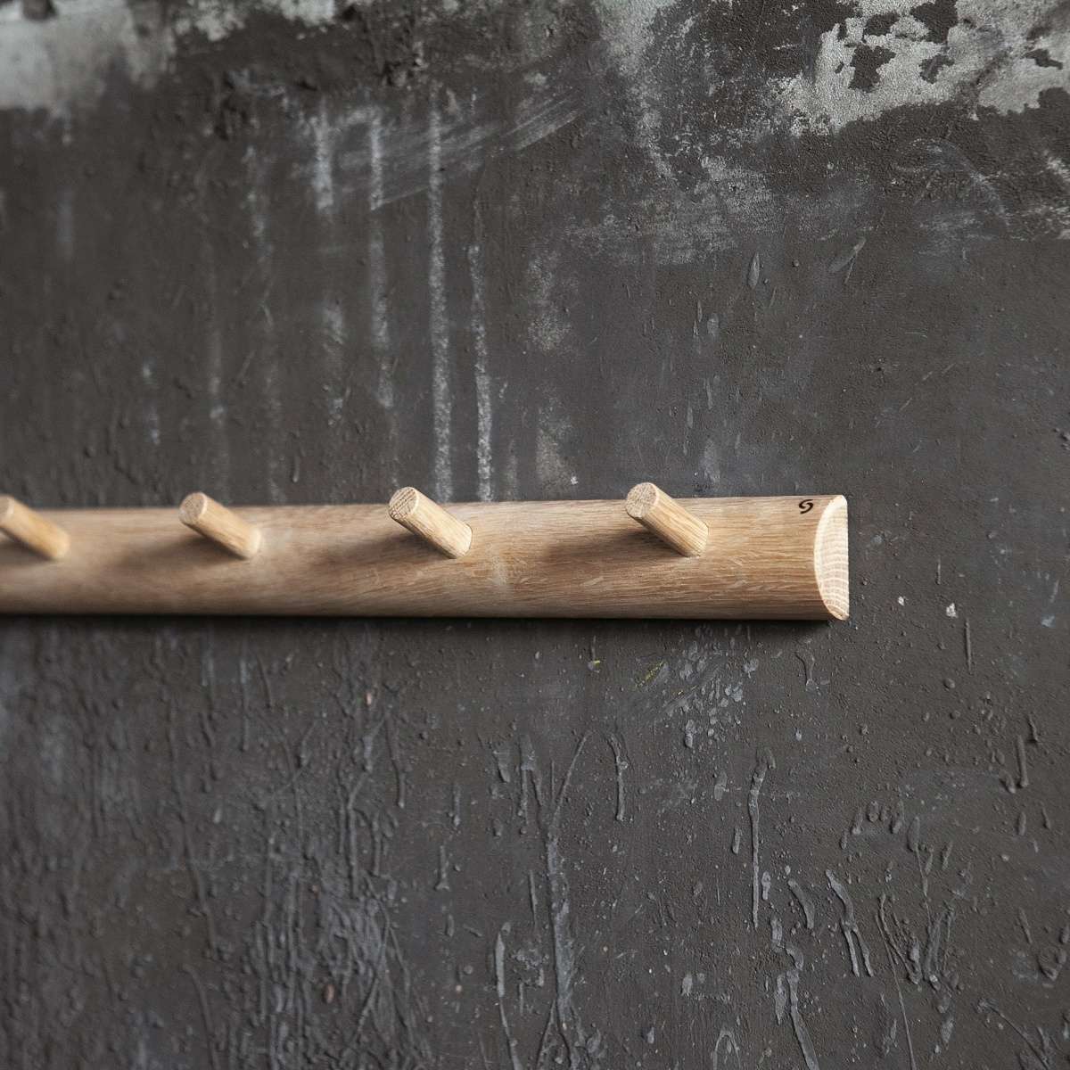 Immagine del prodotto Appendi Abiti in rovere massiccio 4854 cm | Storefactory