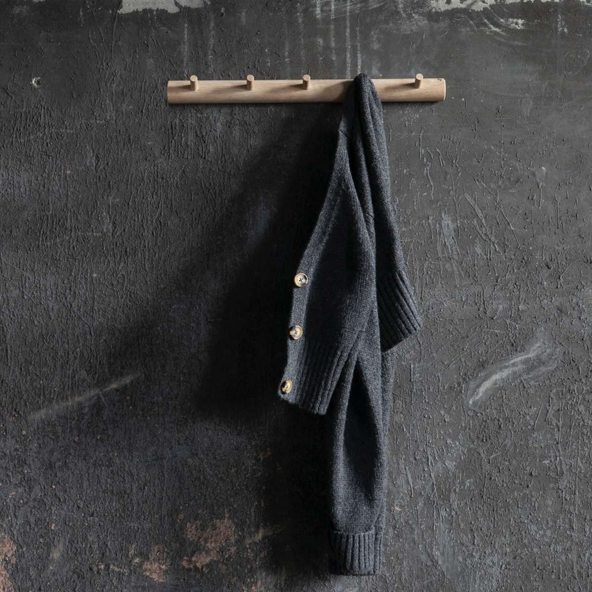 Immagine del prodotto Appendi Abiti in rovere massiccio 4854 cm | Storefactory