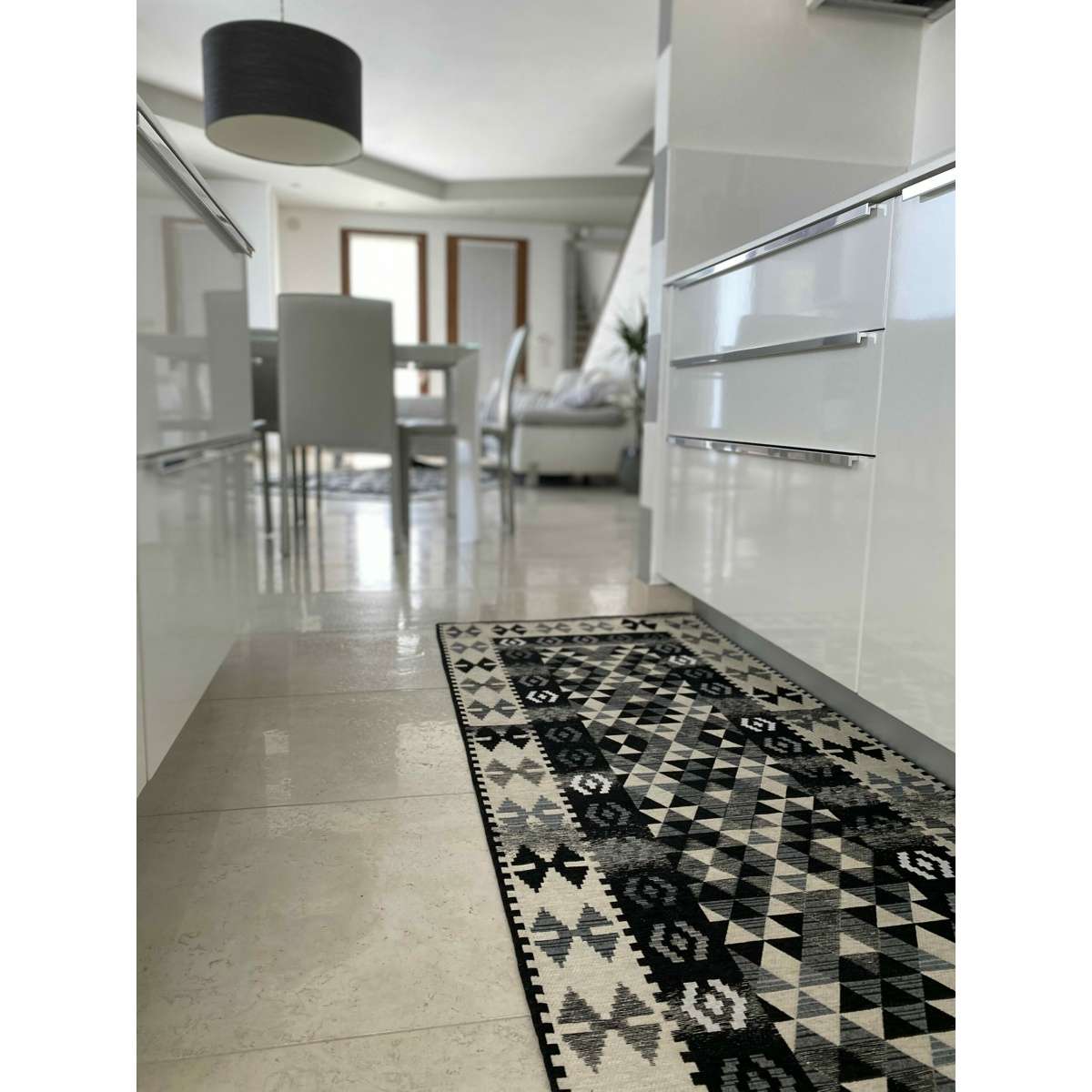 Immagine variante 140x200 cm - Tappeto Kilim Nero Antiscivolo e Lavabile in Lavatrice | Pietro Zanetti Home