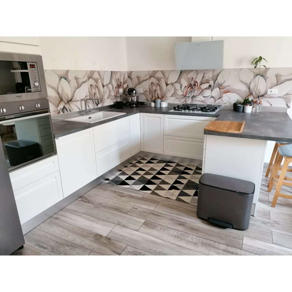 Immagine variante 65x175 cm - Tappeto Triangoli Nero Antiscivolo e Lavabile in Lavatrice | Pietro Zanetti Home
