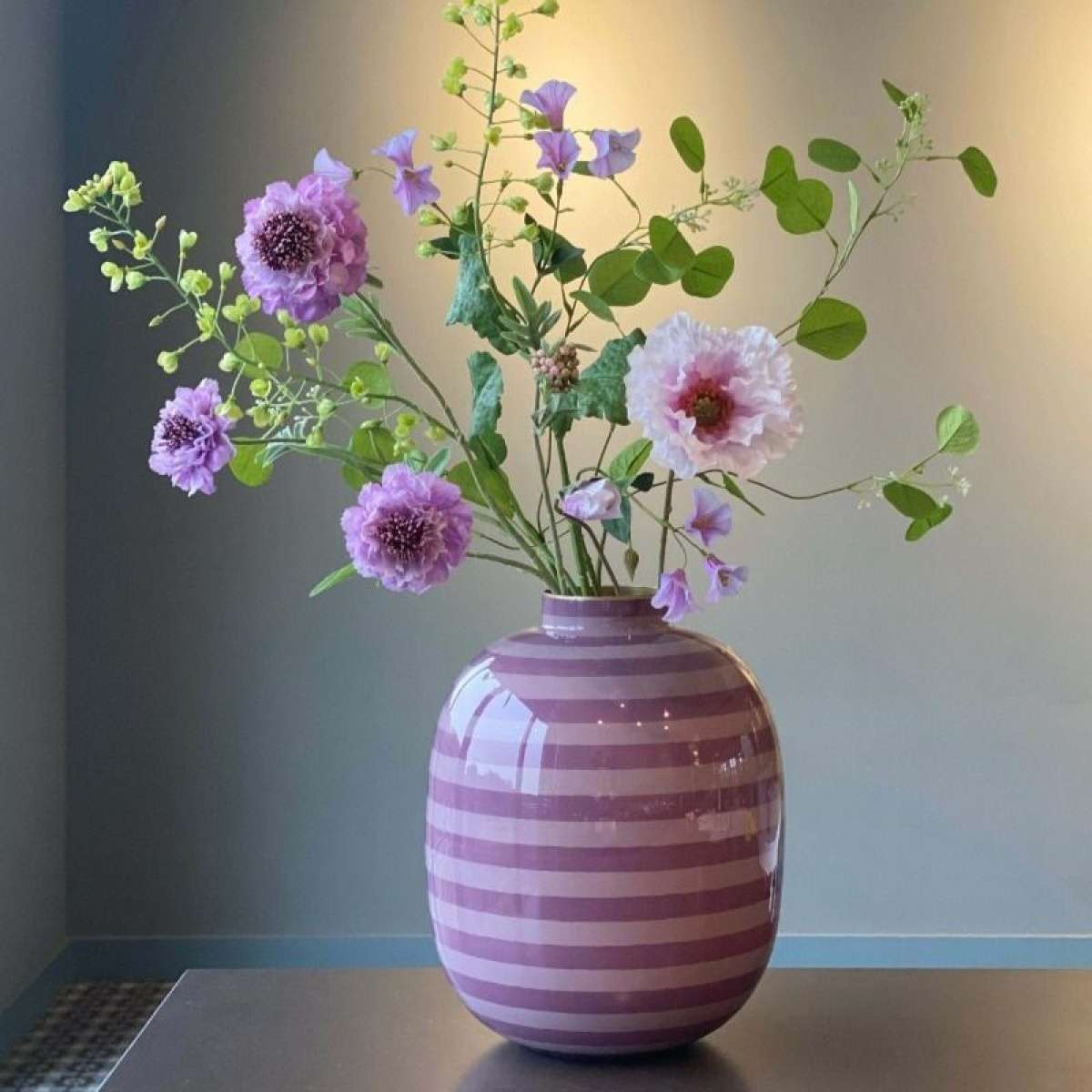 Immagine del prodotto Vaso Metal Stripes 32 cm - 2 Colori | Pip Studio Amsterdam